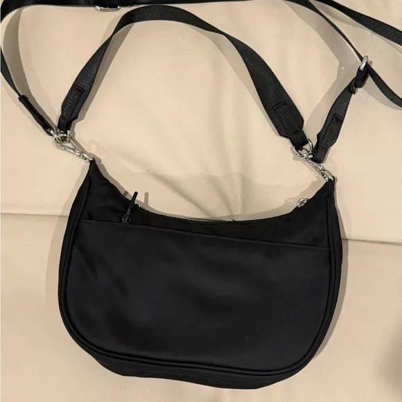 lululemon athletica Classic Black Shoulder Bag - Picture 2 of 3